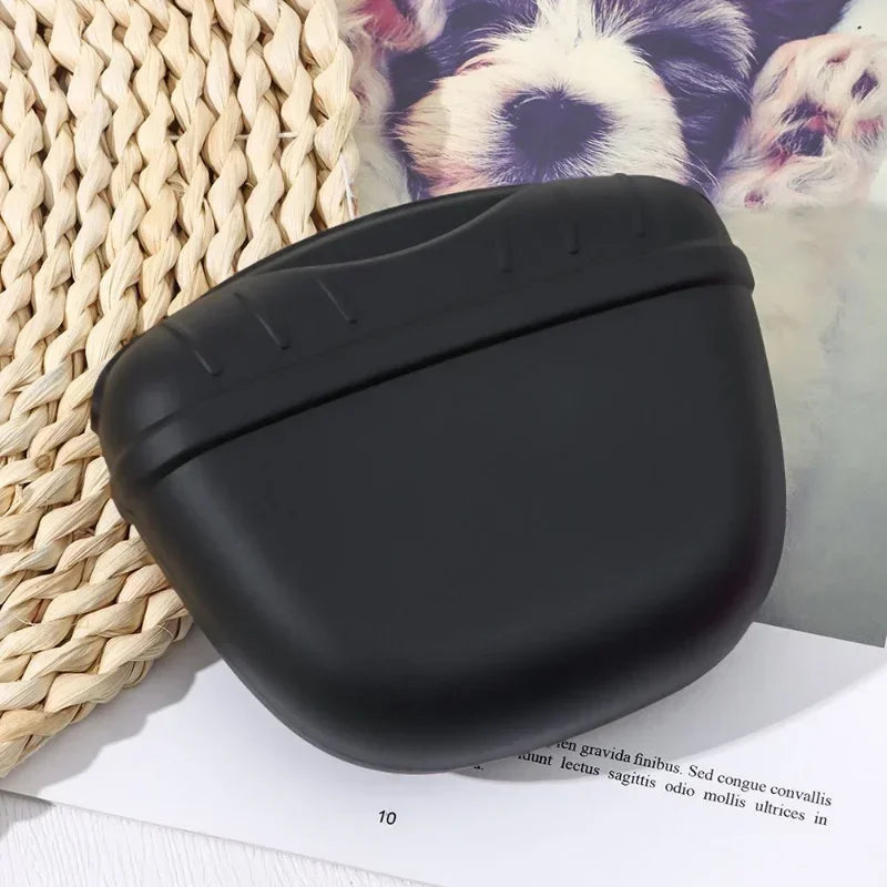 Silicone Dogs Treat Pouch